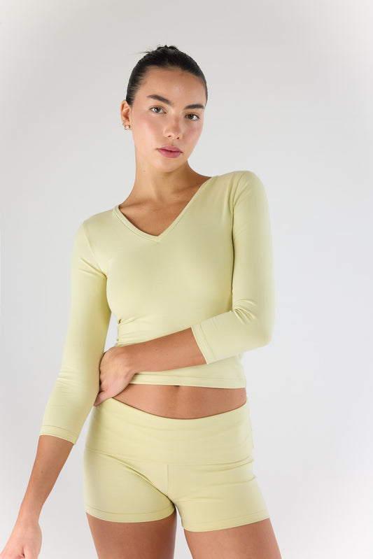Leia V-Neck