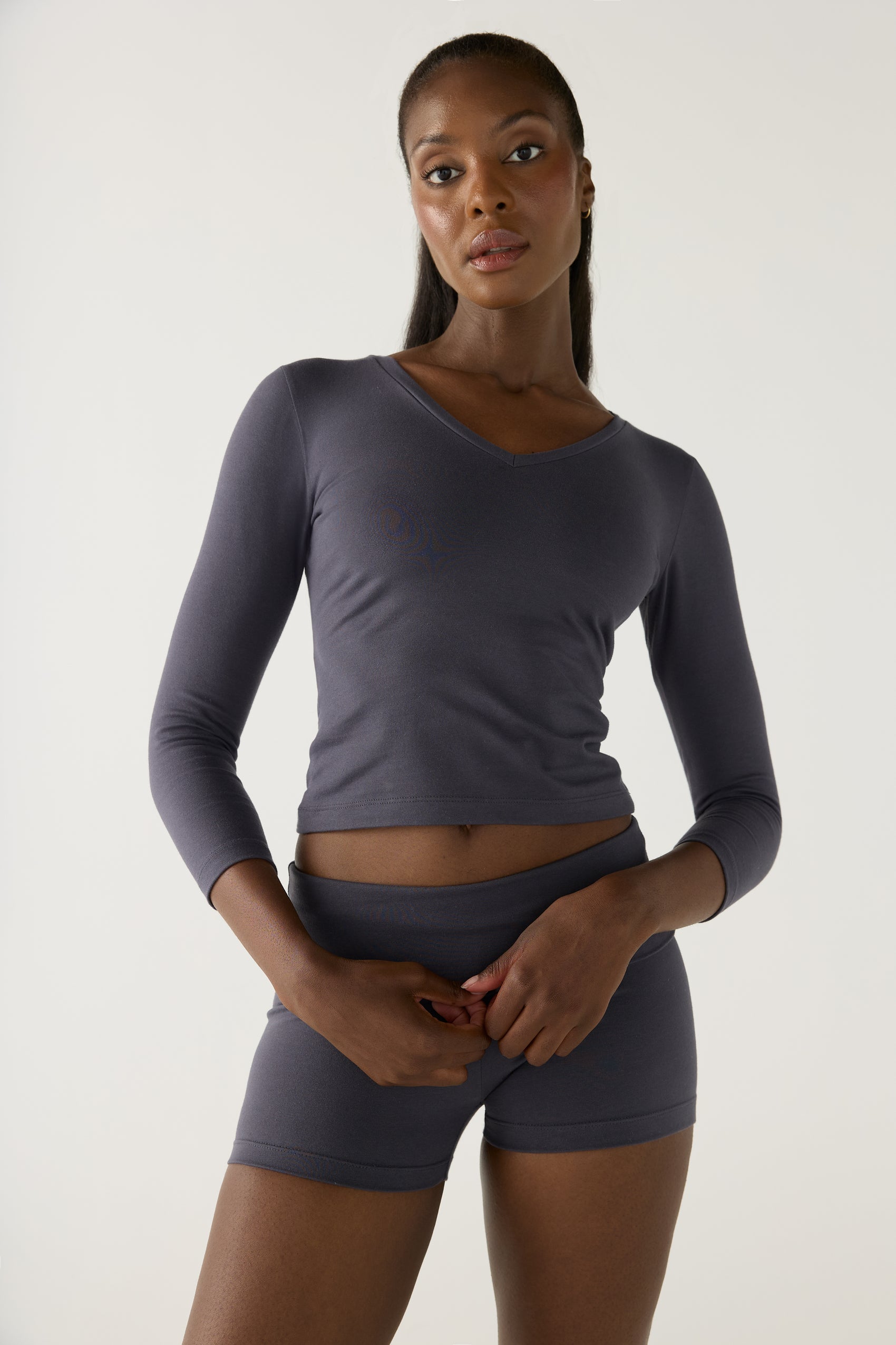 Leia V-Neck