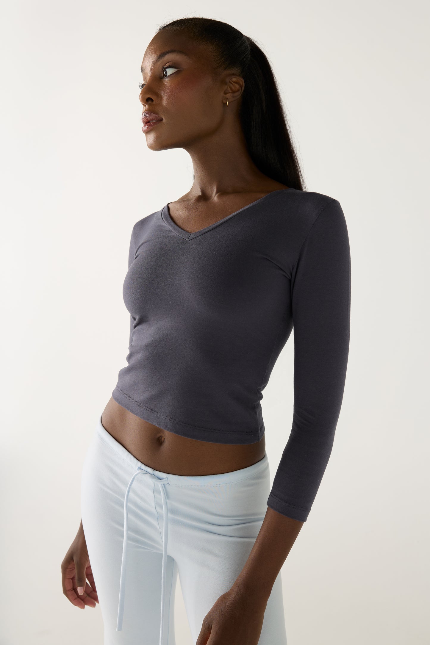 Leia V-Neck